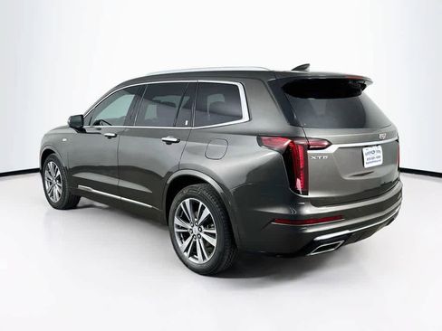 Used 2020 Cadillac XT6 Premium Luxury FWD image 4