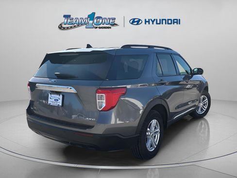 Used 2023 Ford Explorer XLT AWD/4WD image 8