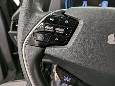 Certified 2024 Kia Niro LX image 17