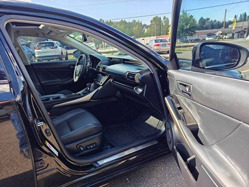 Used 2015 Lexus IS 250 RWD image 25