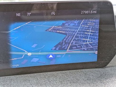 Used 2025 Ford Expedition Active image 28