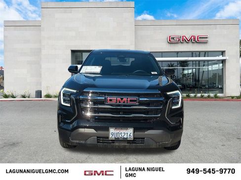 Used 2026 GMC Terrain Elevation image 2