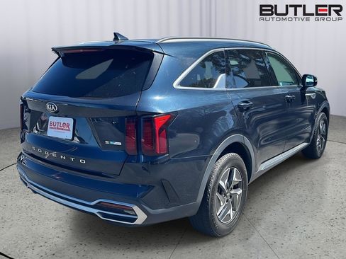 Used 2021 Kia Sorento S image 6