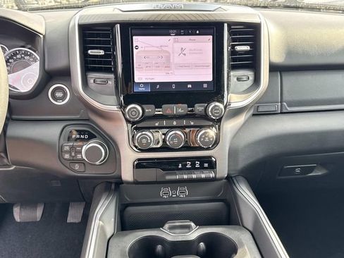New 2026 RAM 1500 4x4 Crew Cab image 25