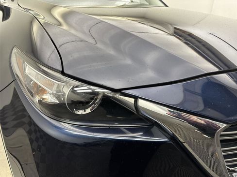Used 2022 MAZDA CX-9 Touring image 18
