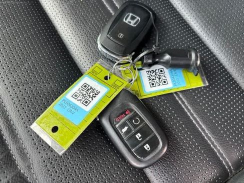 Used 2023 Honda CR-V EX-L image 25