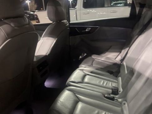 Used 2018 Audi Q7 3.0T Premium Plus w/ Premium Plus Package image 20