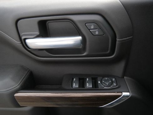 Used 2020 Chevrolet Silverado 1500 RST w/ All-Star Edition image 17