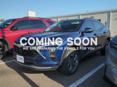Used 2024 Chevrolet Trax LT w/ LT Convenience Package