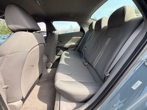 Certified 2023 Hyundai Elantra SEL w/ Convenience Package image 13