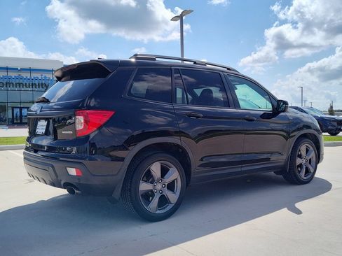 Certified 2019 Honda Passport Touring image 11