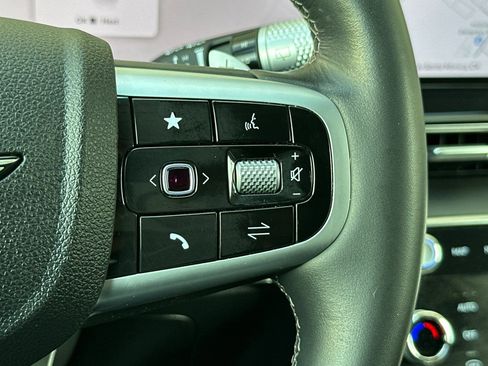 Used 2025 Genesis GV80 2.5T Standard AWD/4WD image 31