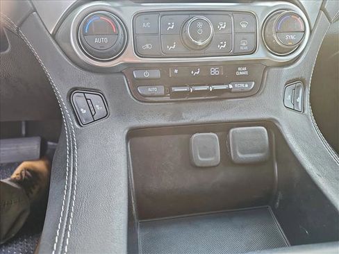 Used 2018 Chevrolet Tahoe LT image 14