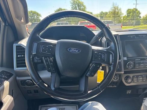 Used 2019 Ford F150 XLT w/ Equipment Group 302A Luxury AWD/4WD image 17