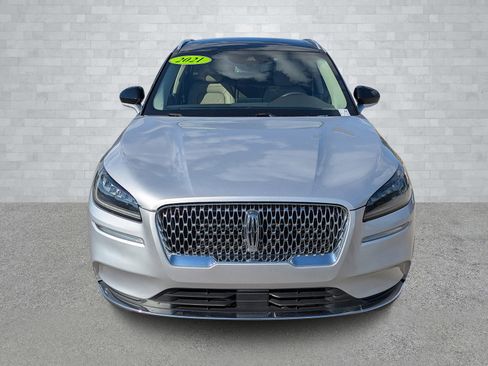 Used 2020 Lincoln Corsair FWD w/ Premium Package image 3