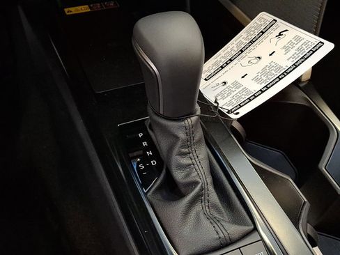 Used 2026 Toyota Camry SE w/ Convenience Package image 15