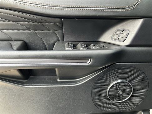 Used 2020 Ford Expedition Platinum image 30