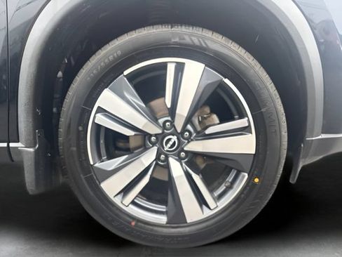 Used 2023 Nissan Rogue SL AWD/4WD image 29