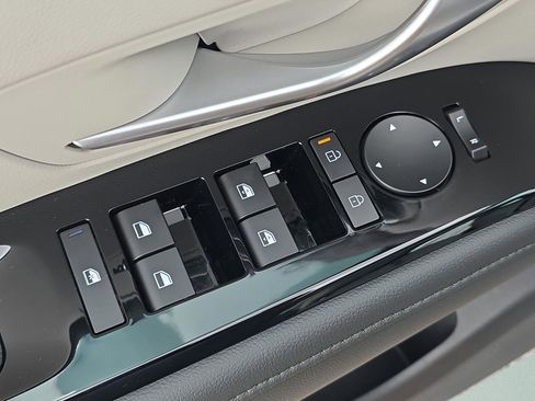 New 2026 Hyundai Tucson Limited AWD/4WD image 18