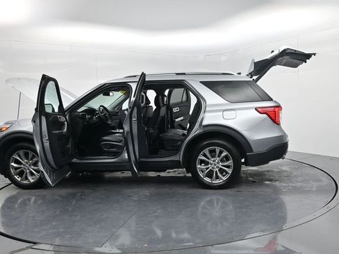 Used 2023 Ford Explorer Limited image 66
