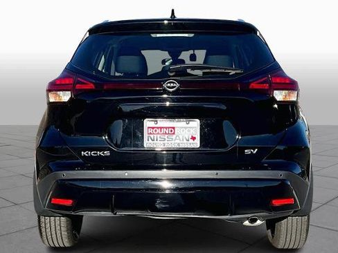 Certified 2024 Nissan Kicks SV image 4