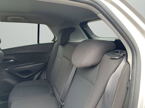 Used 2020 Chevrolet Trax LS w/ Tint and Cruise Package image 19