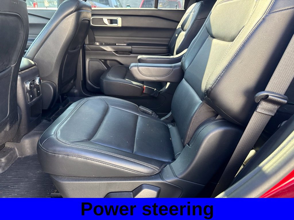 Used 2020 Ford Explorer XLT w/ Equipment Group 202A AWD/4WD image 8