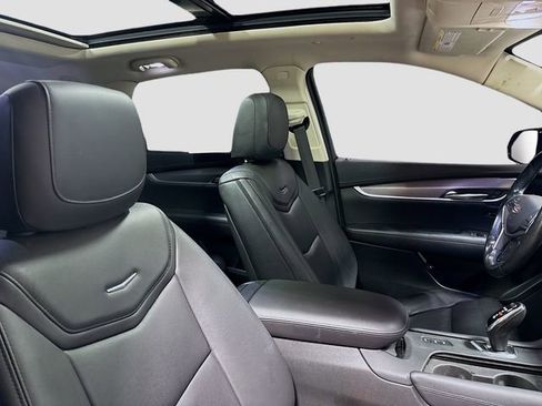 Used 2019 Cadillac XT5 Luxury AWD/4WD image 29