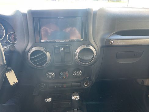 Used 2017 Jeep Wrangler Sport w/ Quick Order Package 24S image 7