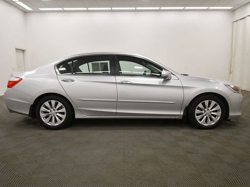 Used 2013 Honda Accord EX-L image 9