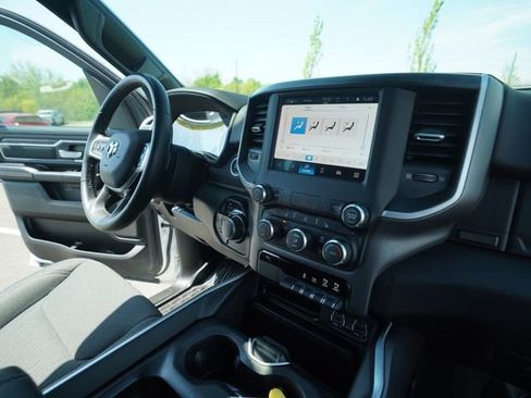 Used 2022 RAM 1500 Big Horn AWD/4WD image 30