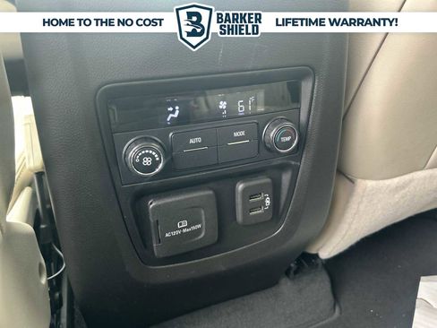 Used 2022 Buick Enclave Avenir w/ Avenir Technology Package AWD/4WD image 21