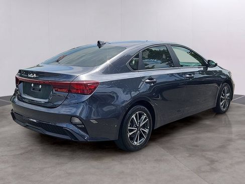 Certified 2023 Kia Forte LXS FWD image 4