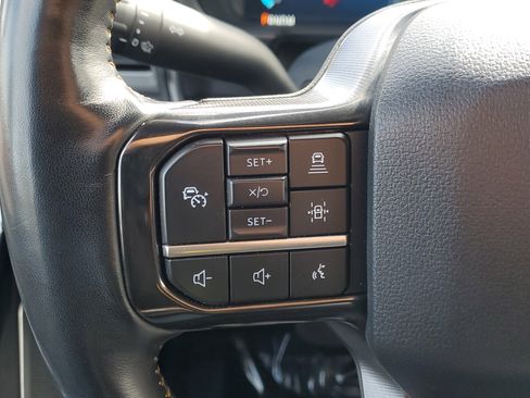 Used 2024 Ford F450 Platinum image 25