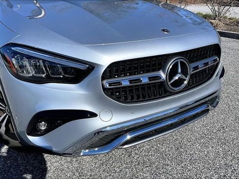 Certified 2026 Mercedes-Benz GLA 250 4MATIC image 5