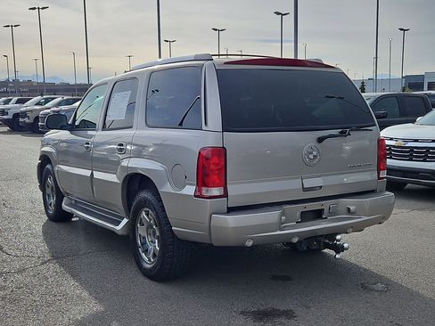 Used 2004 Cadillac Escalade Base image 5