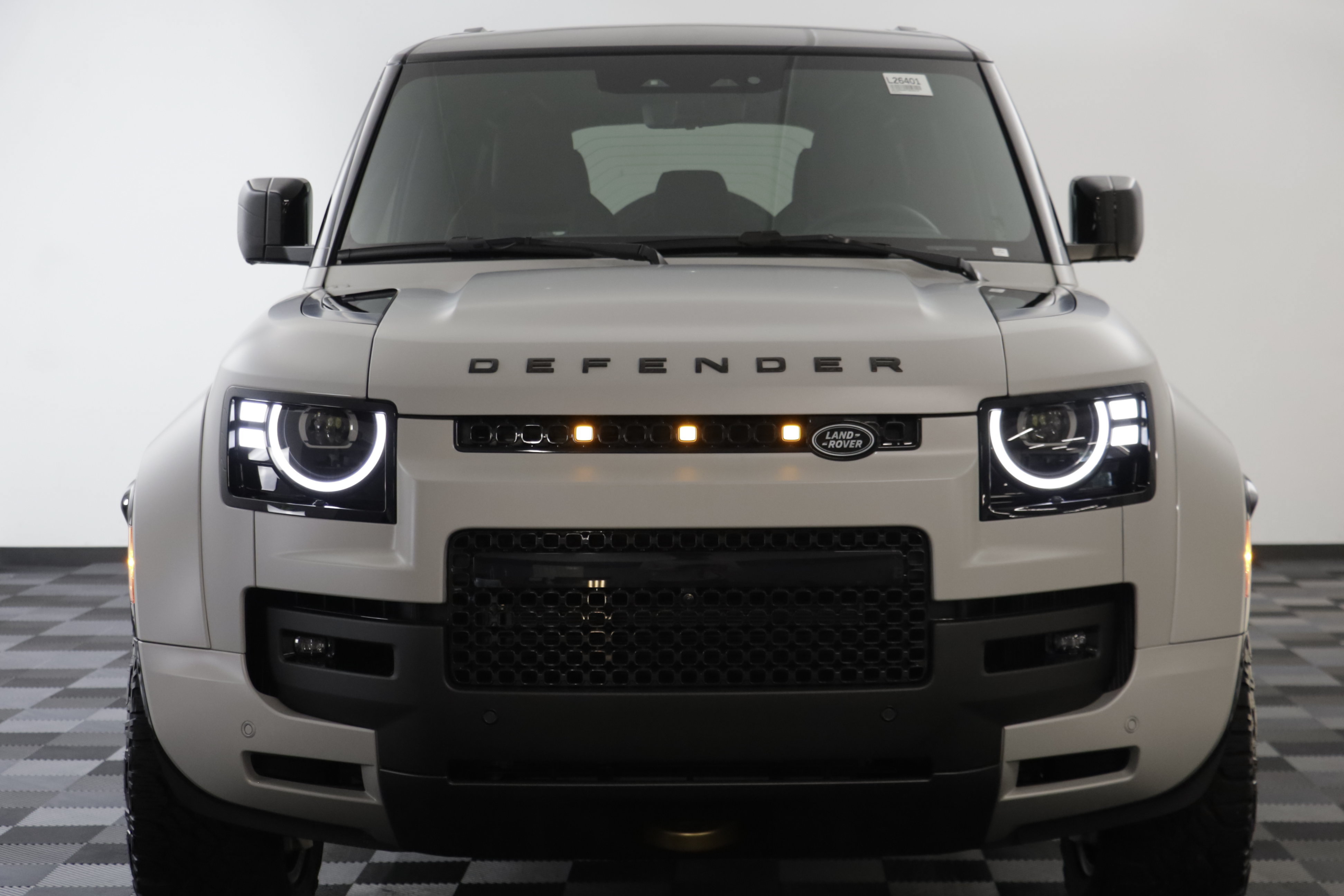 New 2026 Land Rover Defender 110 OCTA AWD/4WD image 24