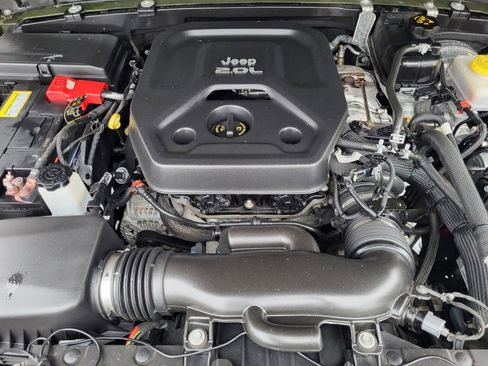 Used 2021 Jeep Wrangler Unlimited Rubicon image 32