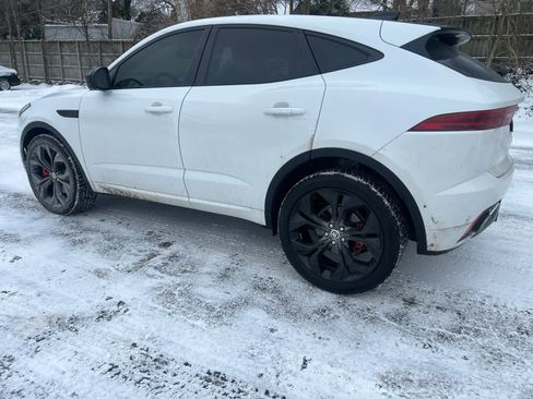 Used 2024 Jaguar E-PACE R-Dynamic SE image 4