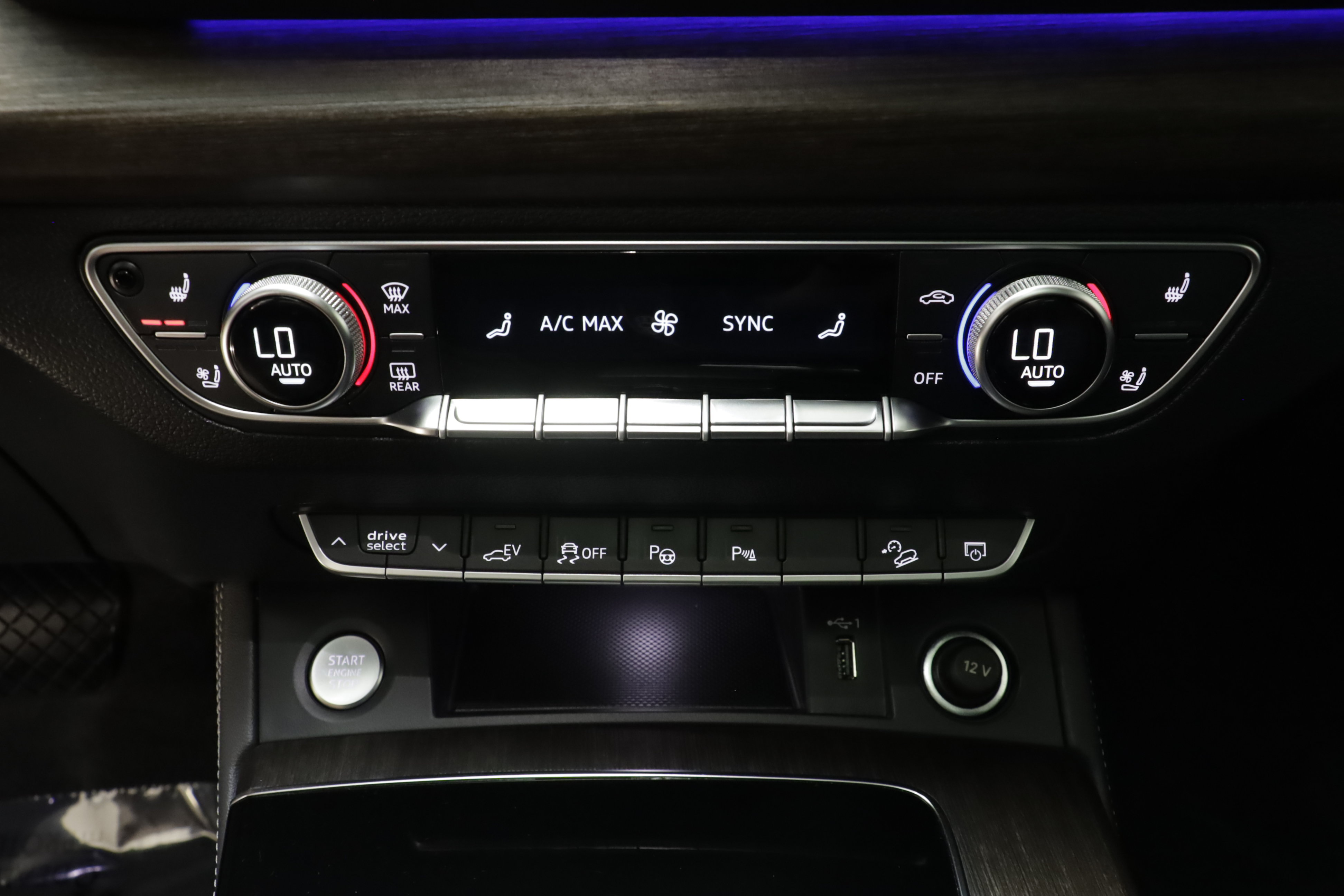 Used 2024 Audi Q5 e Prestige w/ Prestige Package AWD/4WD image 14