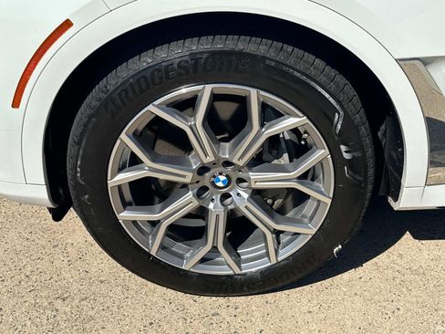 Used 2019 BMW X7 xDrive40i w/ Premium Package image 23