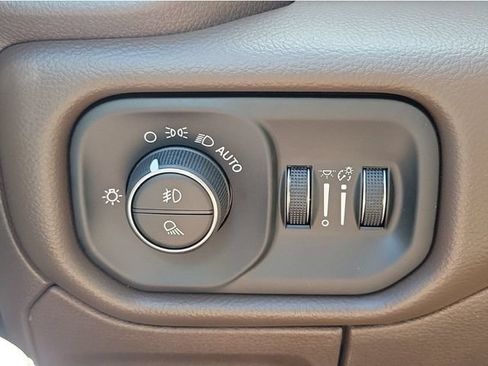 New 2027 RAM 1500 Laramie w/ Advanced Safety Group II AWD/4WD image 21
