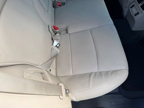 Used 2018 Subaru Outback 3.6R Limited AWD/4WD image 18