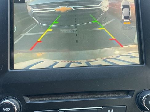 Used 2017 Ford Fusion SE w/ Fusion SE Technology Package image 18