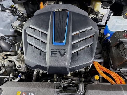Certified 2021 Hyundai Kona Limited FWD image 34
