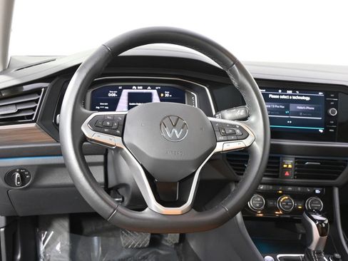 Used 2024 Volkswagen Jetta SEL image 12
