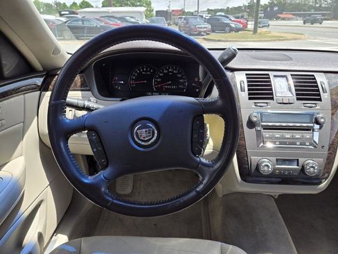 Used 2008 Cadillac DTS w/ Trunk Convenience Package FWD image 19