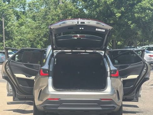 Used 2022 Lexus NX 250 AWD image 11