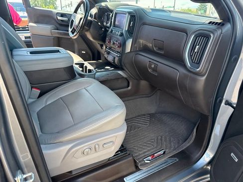 Used 2020 Chevrolet Silverado 1500 LTZ AWD/4WD image 40