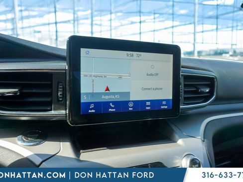 Used 2022 Ford Explorer XLT w/ Equipment Group 202A image 7